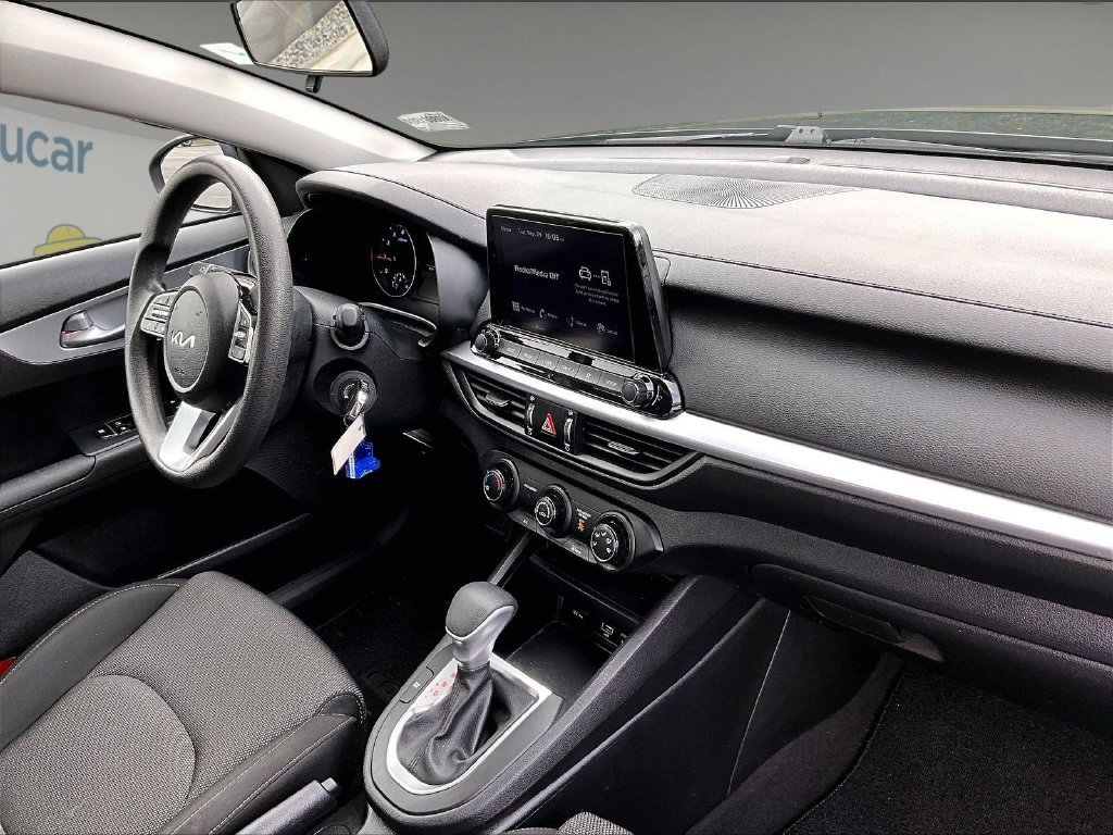 Used 2023 Black Kia LXS image 14