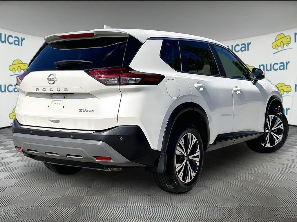 Used 2023 White Nissan SV image 6