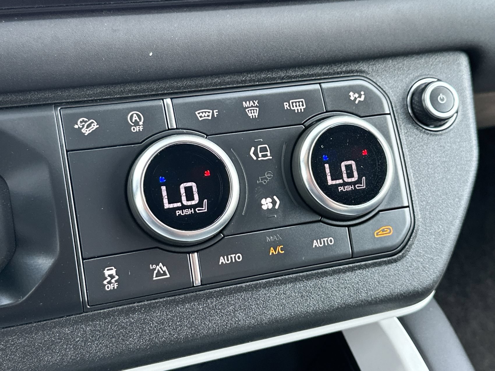 Used 2025 Black Land Rover S image 19