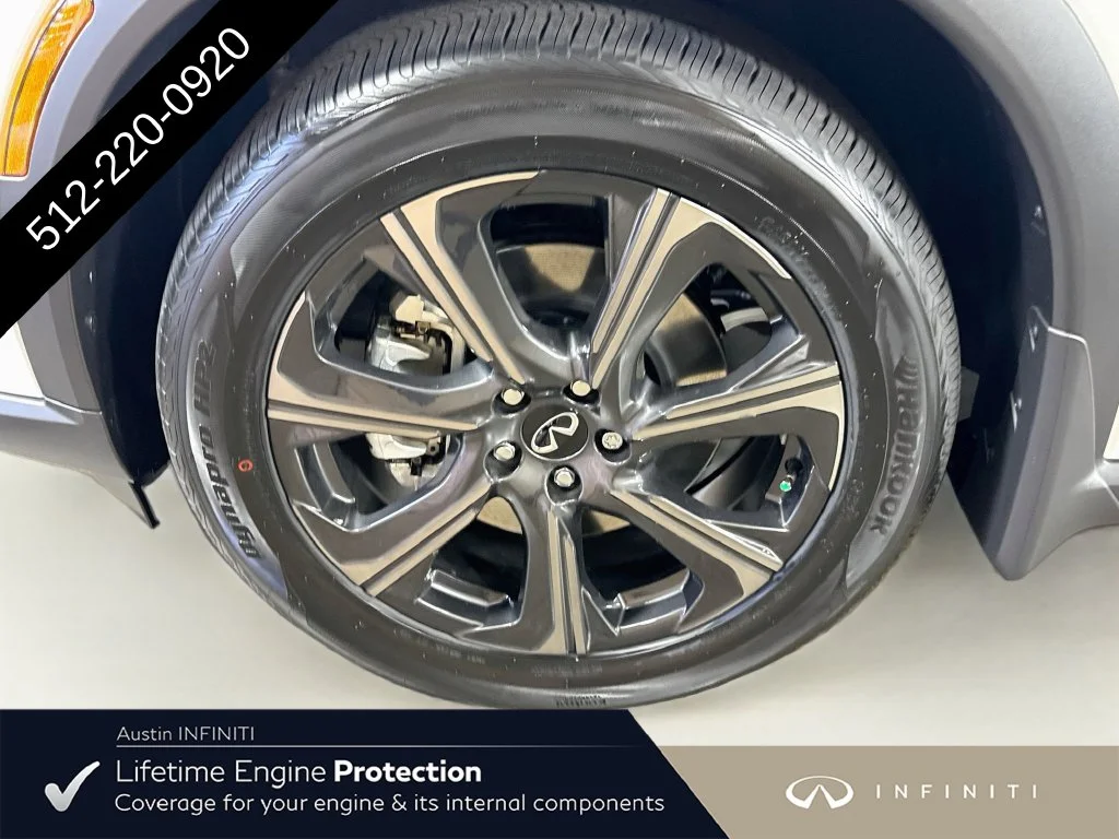 New 2027 White INFINITI Autograph image 43