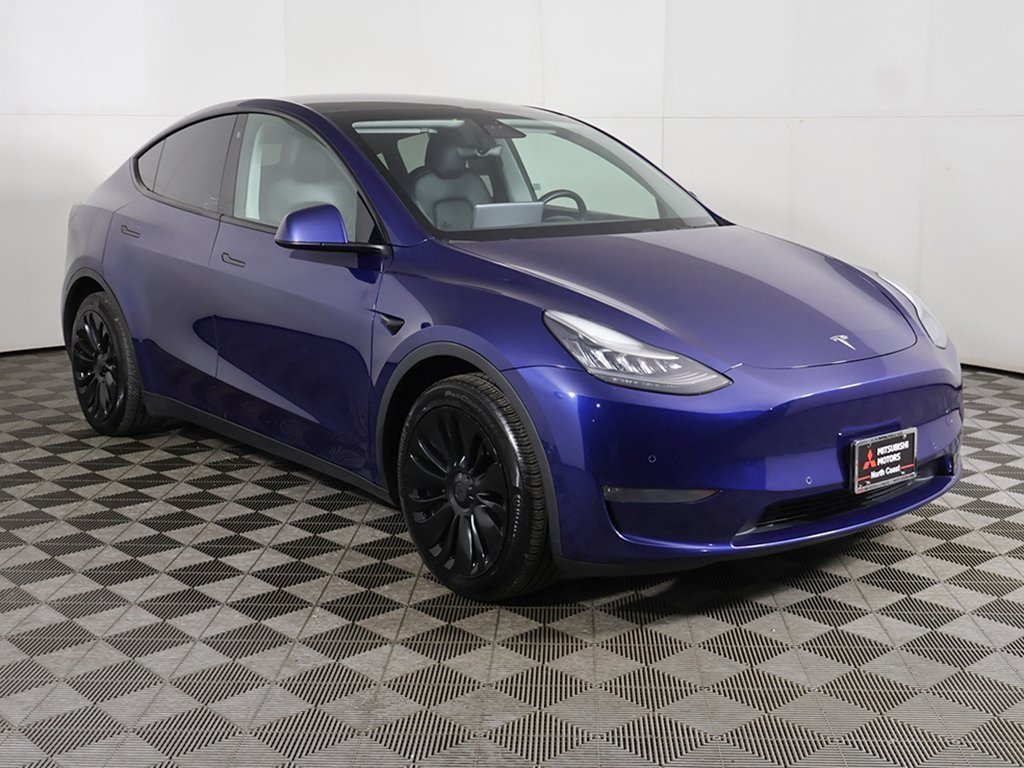 Used 2020 Tesla Model Y Long Range with VIN 5YJYGDEEXLF031806 for sale in Parma, OH