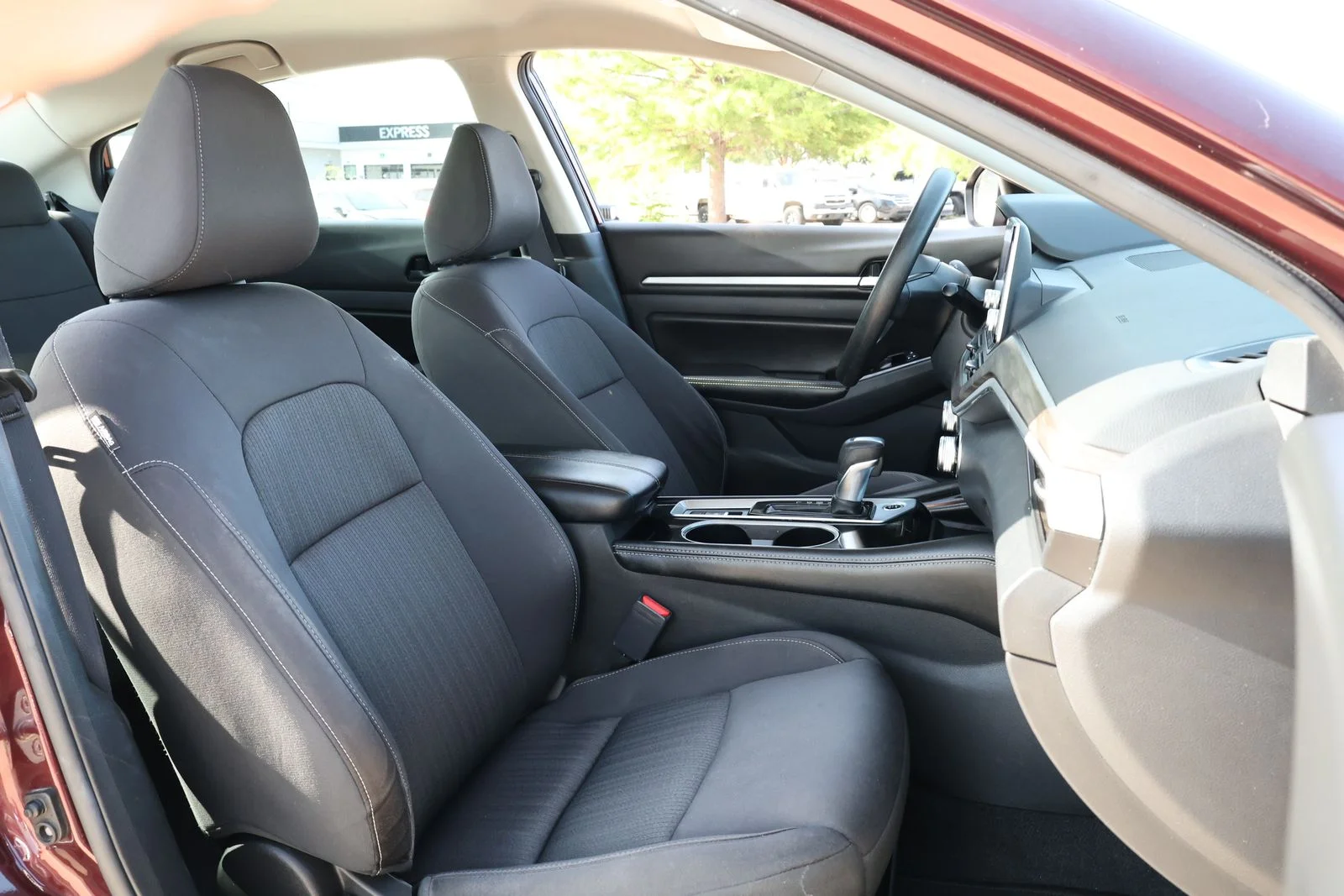 Used 2023 Red Nissan 2.5 SV image 28