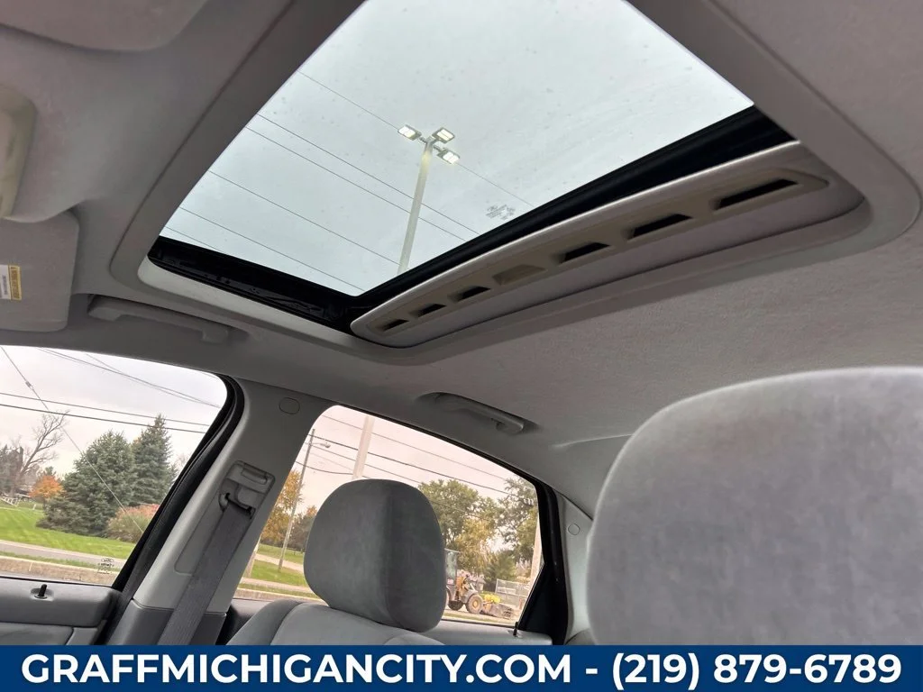 Used 2007  Mercury Base image 24