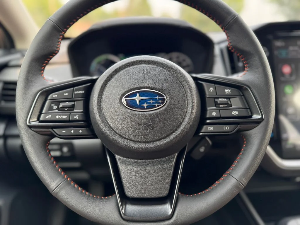 New 2026 CRYSTAL WHITE PEARL Subaru Limited Hybrid image 31