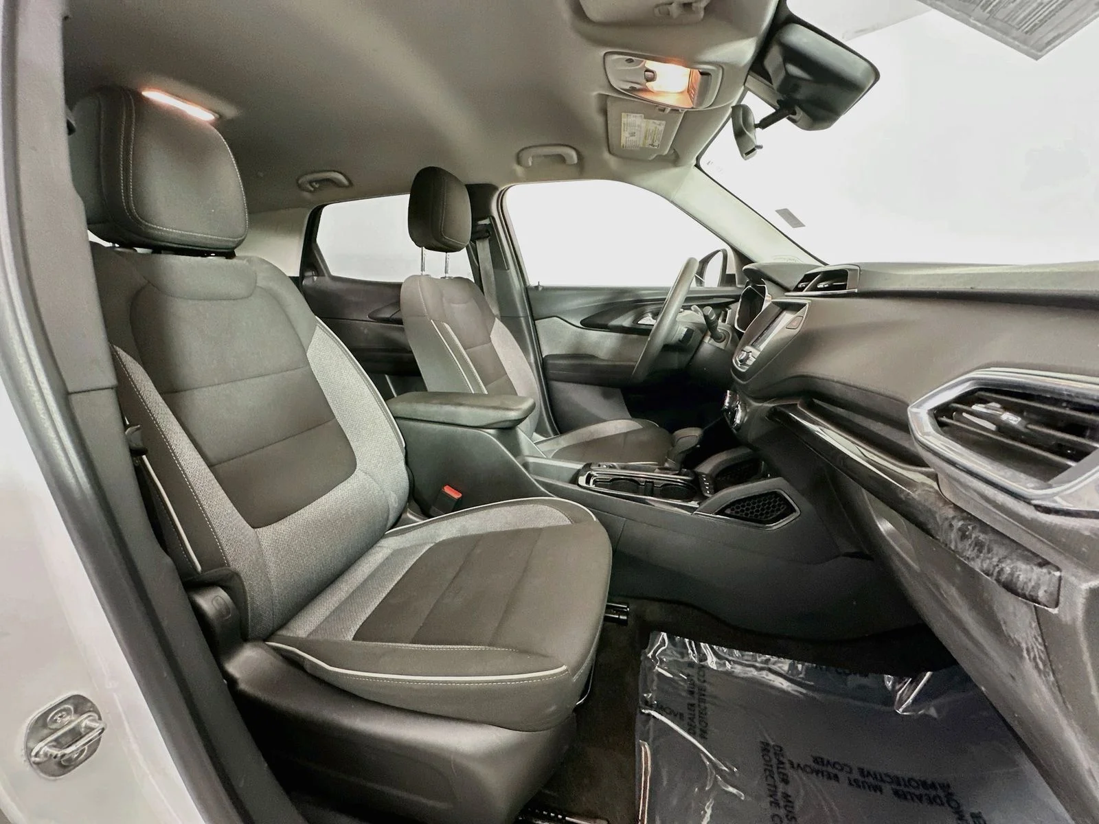 Used 2023 Summit White Chevrolet LT image 28