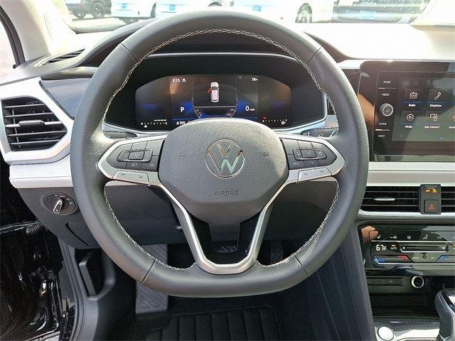 2025 Volkswagen Taos SE - Photo 16
