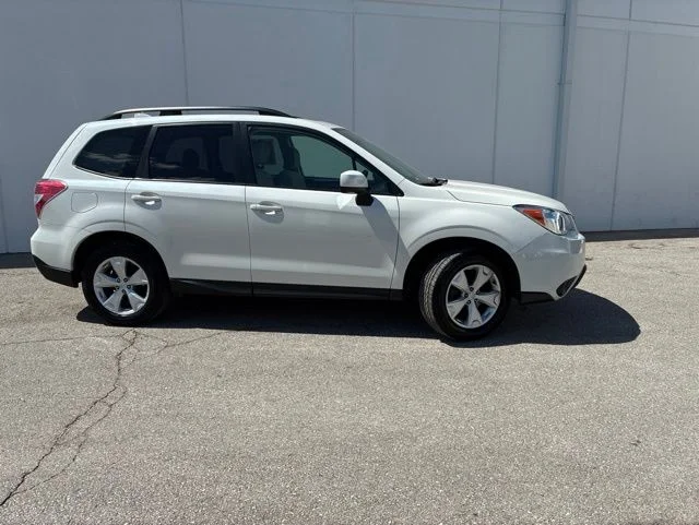 Used 2016 Subaru Forester i Premium with VIN JF2SJADC1GH497220 for sale in Kansas City