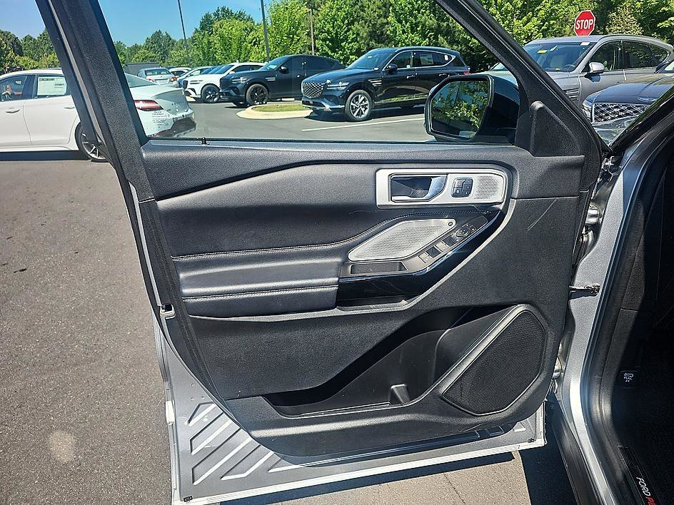 Used 2022 Silver Metallic Ford STHigh Package image 11