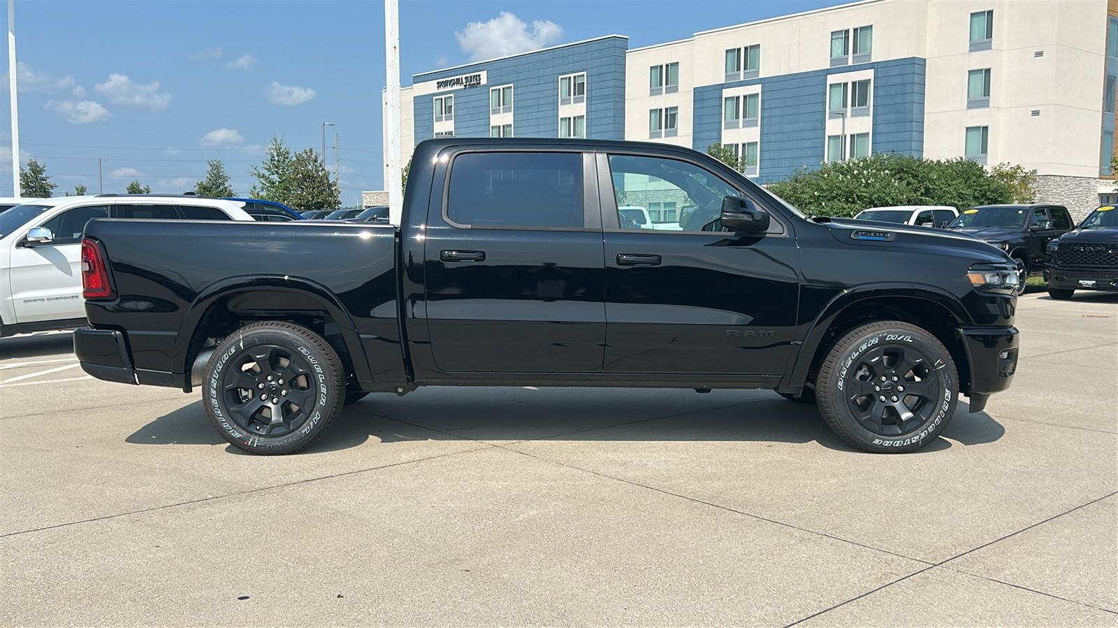 New 2026 Diamond Black Crystal Pearlcoat RAM Big Horn/Lone Star image 3
