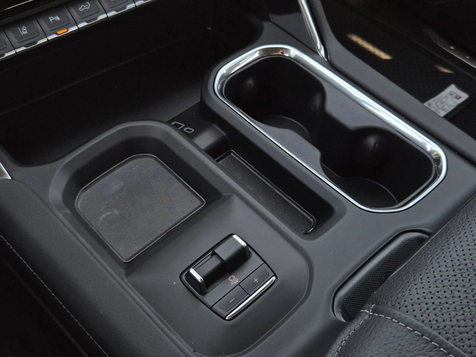 2026 GMC Sierra 2500HD Denali - Photo 10