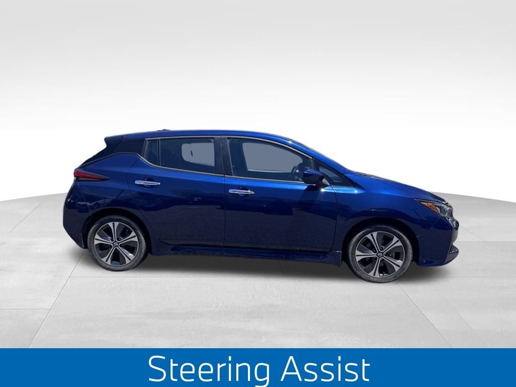 Used 2020 Blue Nissan SV Plus image 7