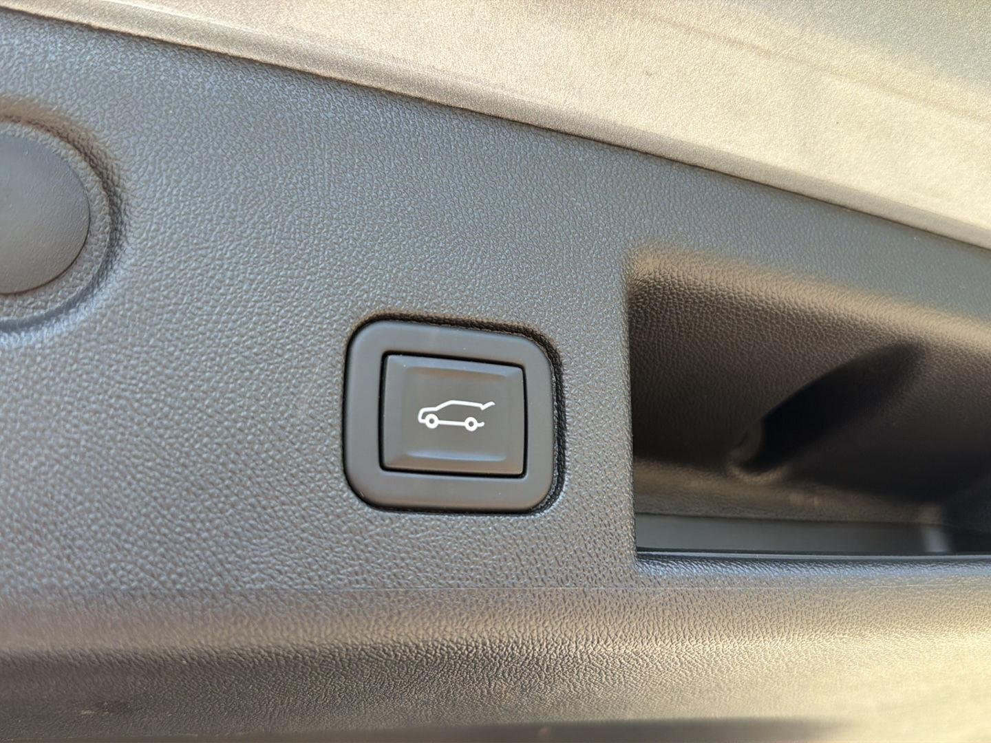 Used 2024 Sterling Gray Metallic Chevrolet LT image 34