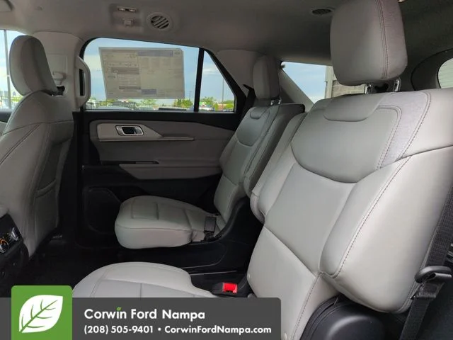 New 2026 Carbonized Gray Metallic Ford Active image 25