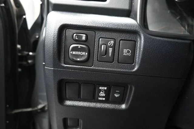 Used 2024  Toyota SR5 image 15