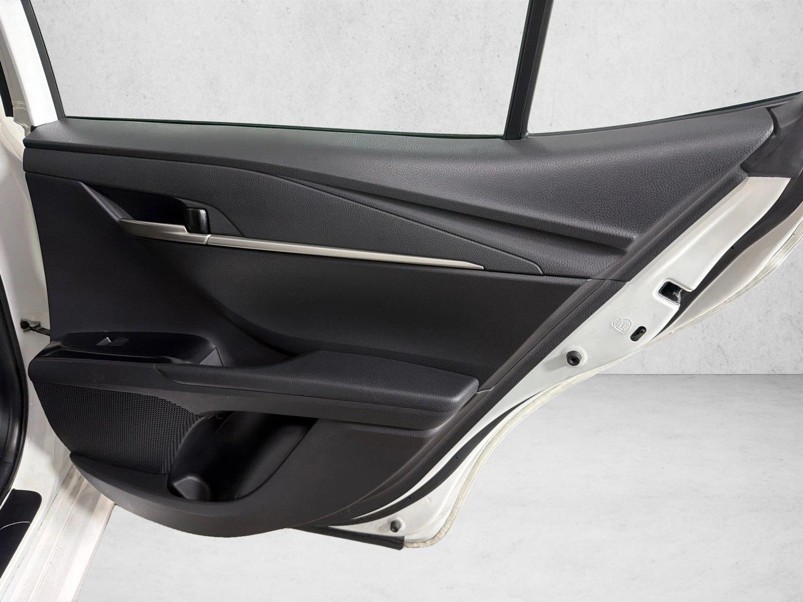 Used 2025 Ice Cap Toyota LE image 16