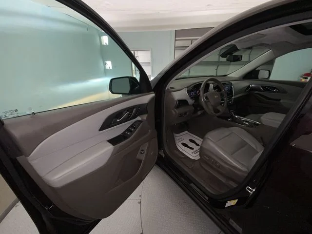 Used 2021 Red Chevrolet Premier image 11
