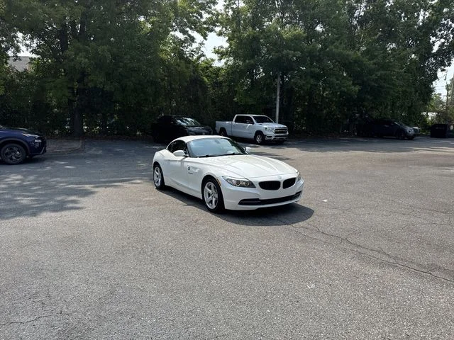 Used 2013 White BMW sDrive28i image 3