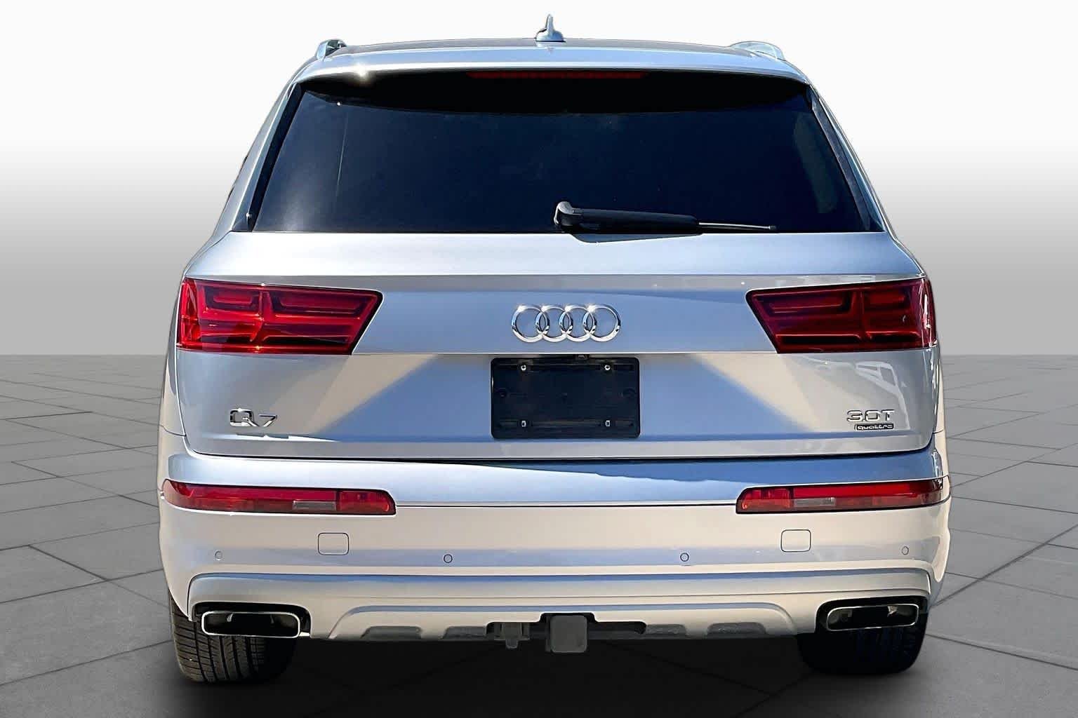 Used 2018 Florett Silver Metallic Audi Prestige image 5