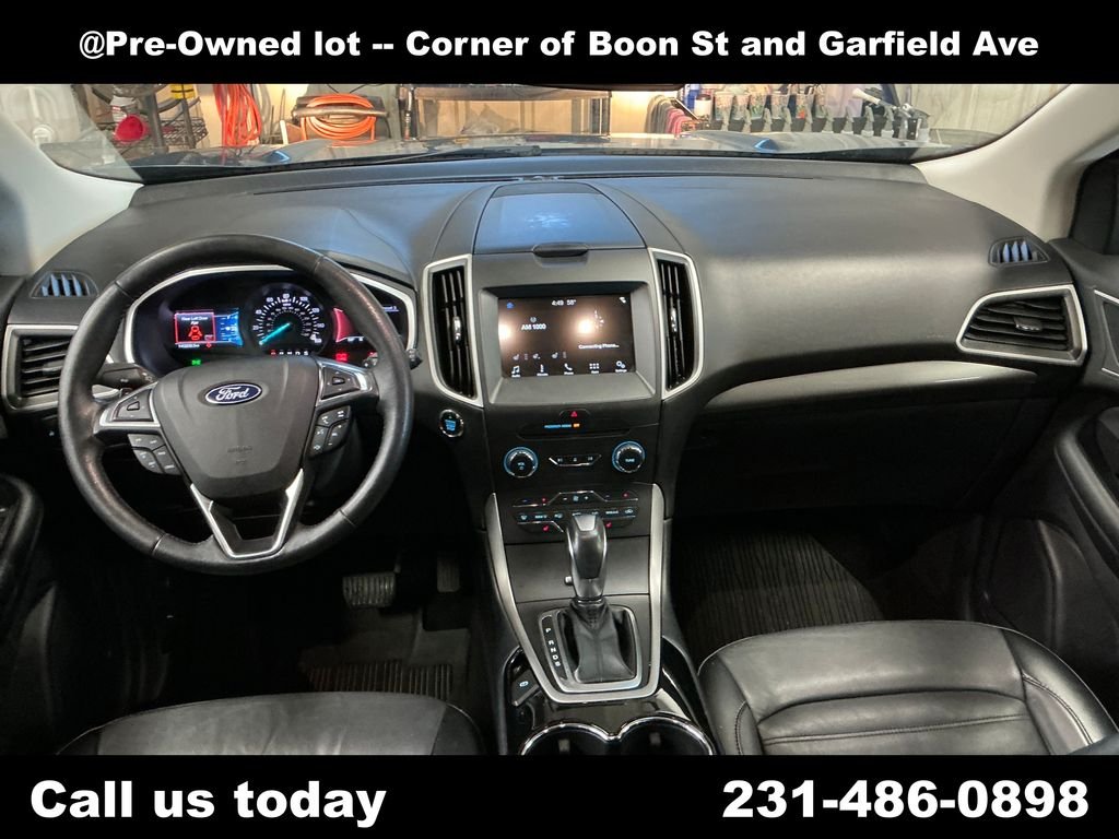 Used 2018 Blue Ford SEL image 18