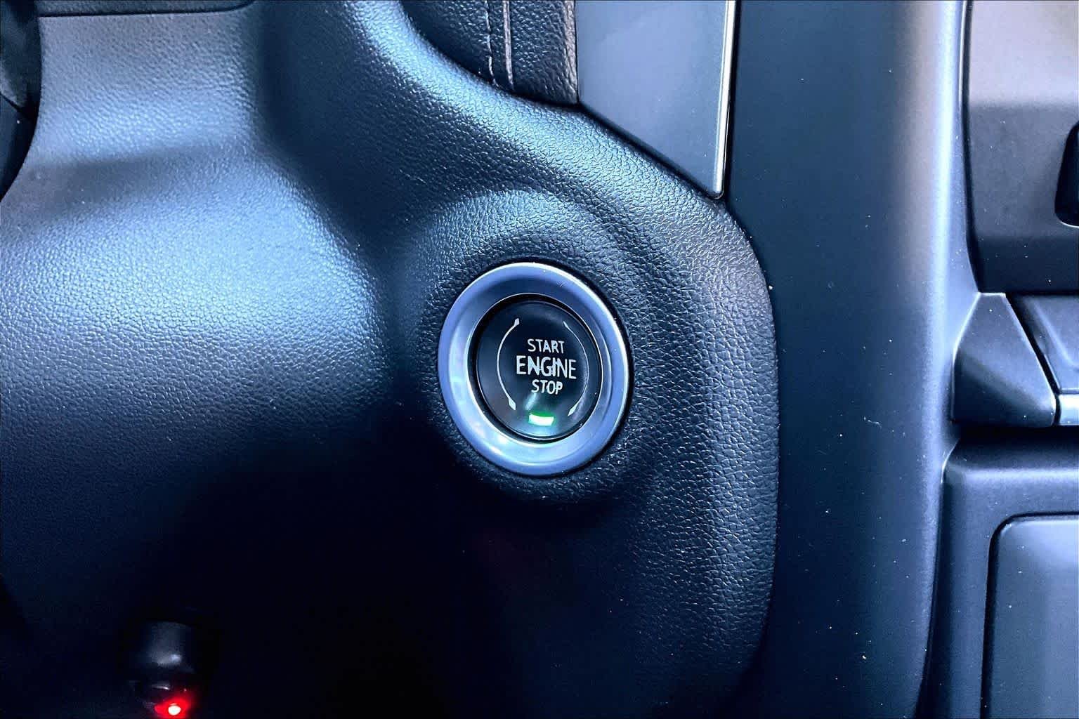 Used 2021 Black Chevrolet LT image 35
