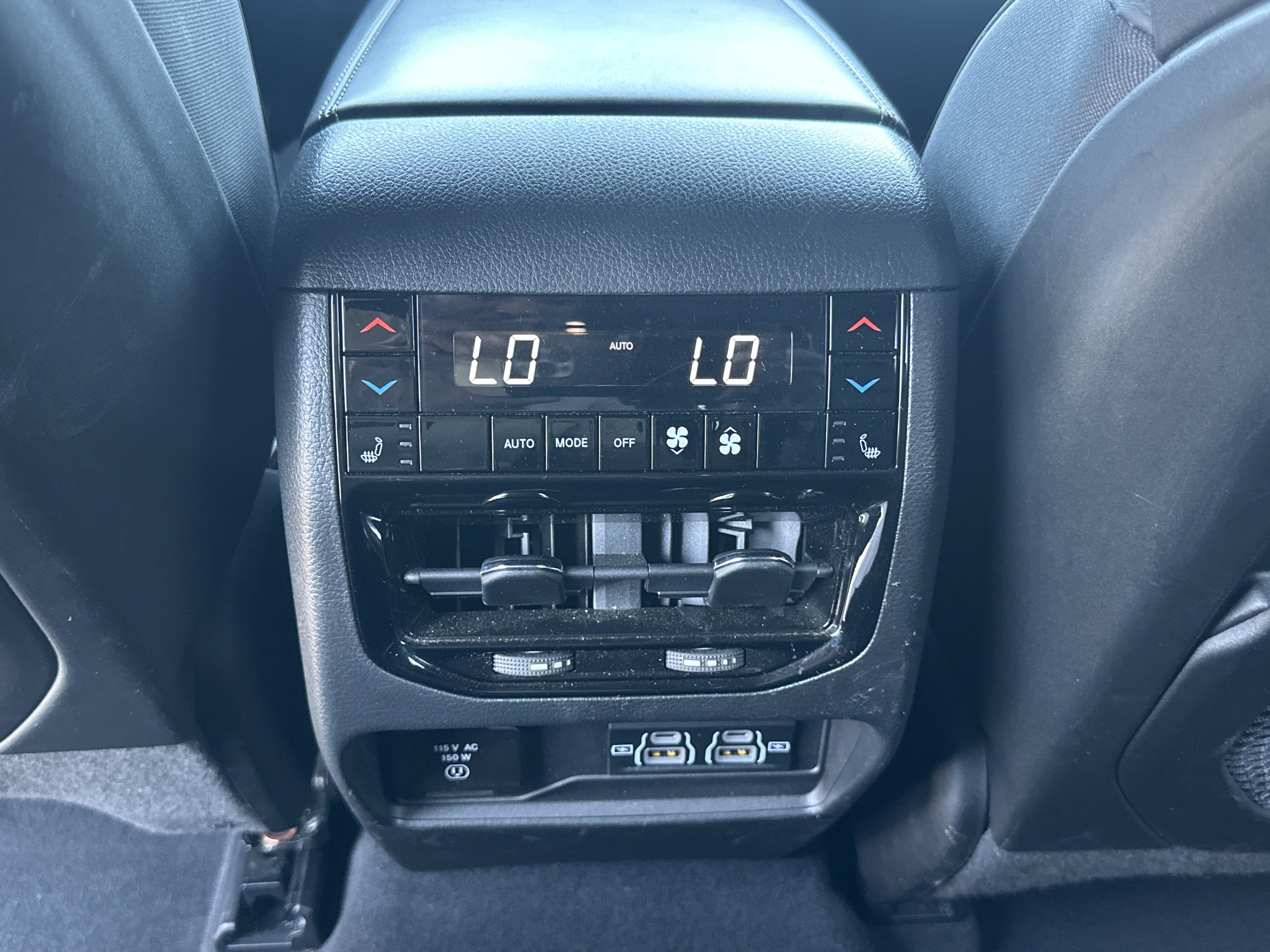 Used 2024 Silver Zynith Jeep Overland image 23