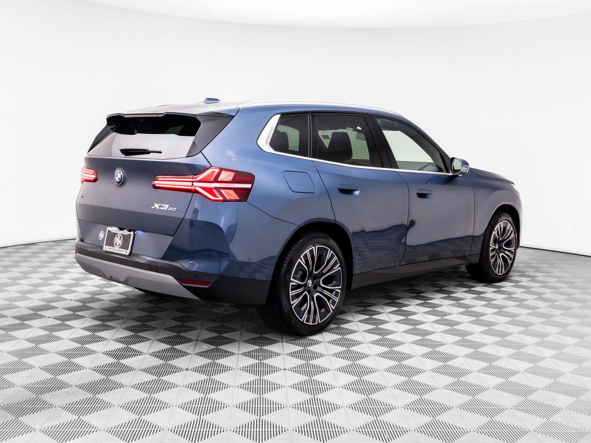 New 2026 Arctic Race Blue metallic BMW 30 xDrive image 6