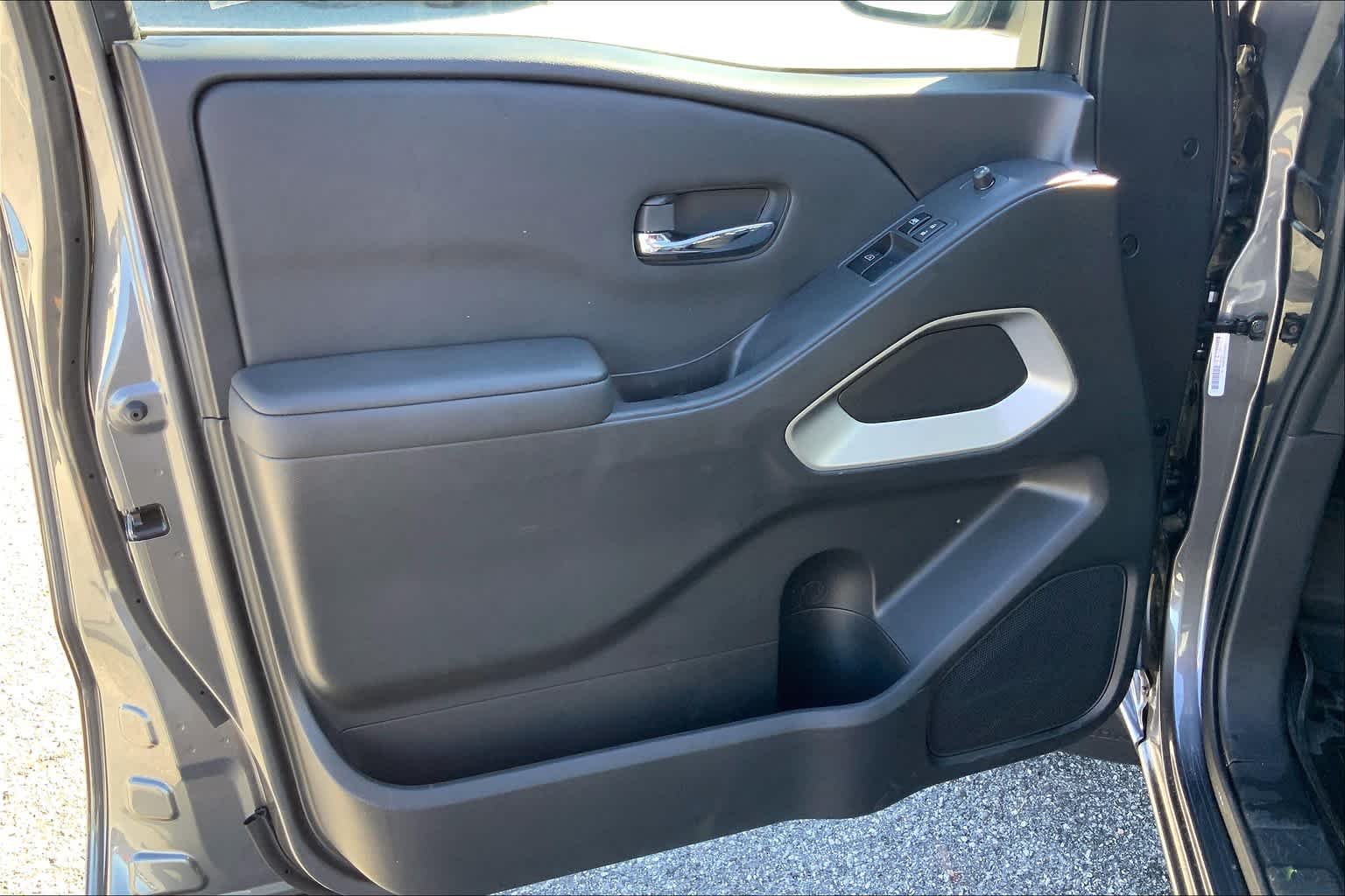 Used 2023 Gun Metallic Nissan SV image 20