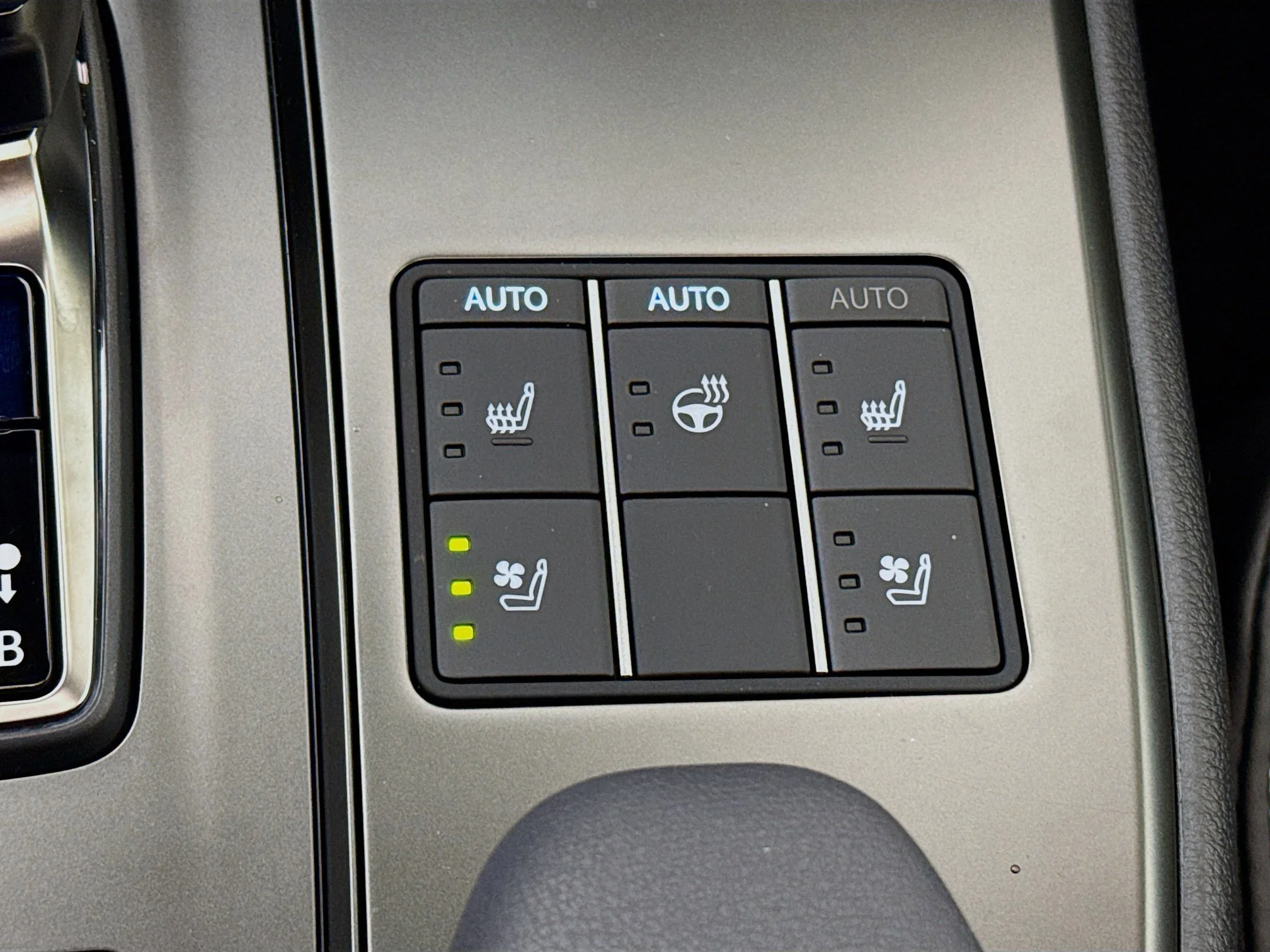 Certified Used 2026 Iridium Lexus 300h Premium image 21