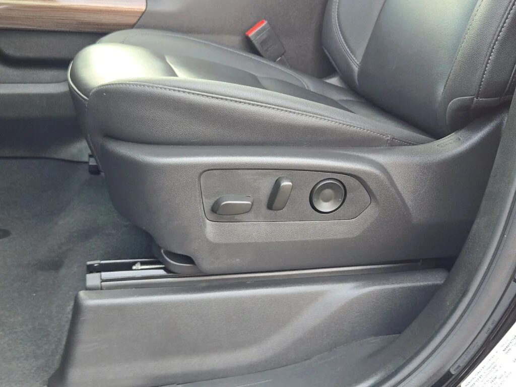 Used 2025 Black Chevrolet RST image 24