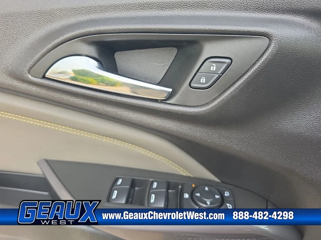 Used 2025 Gray Chevrolet ACTIV image 16