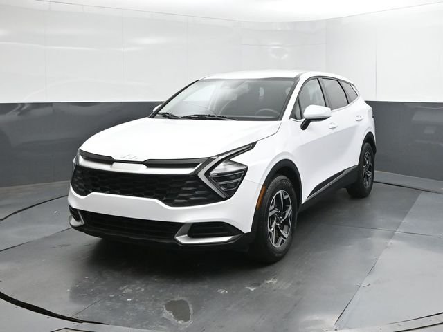 Used 2025 White Kia LX image 1