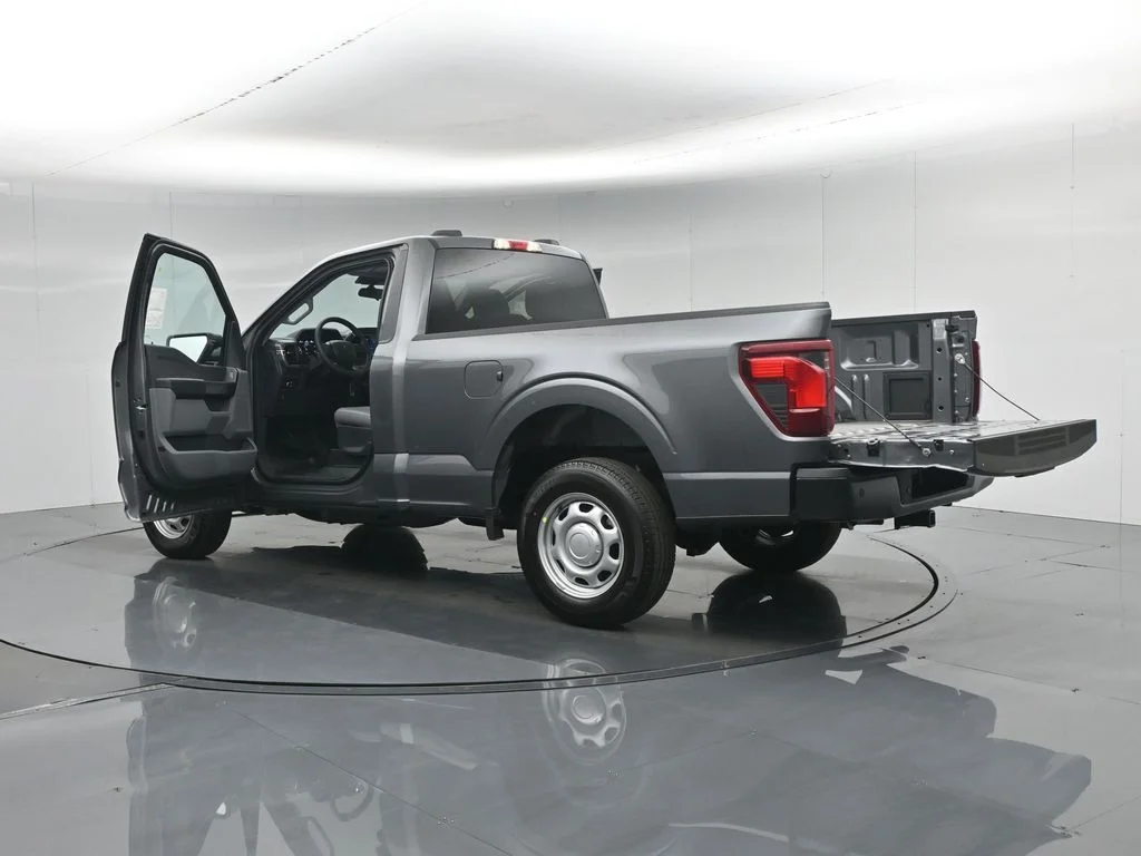 New 2026 Gray Ford XL image 30