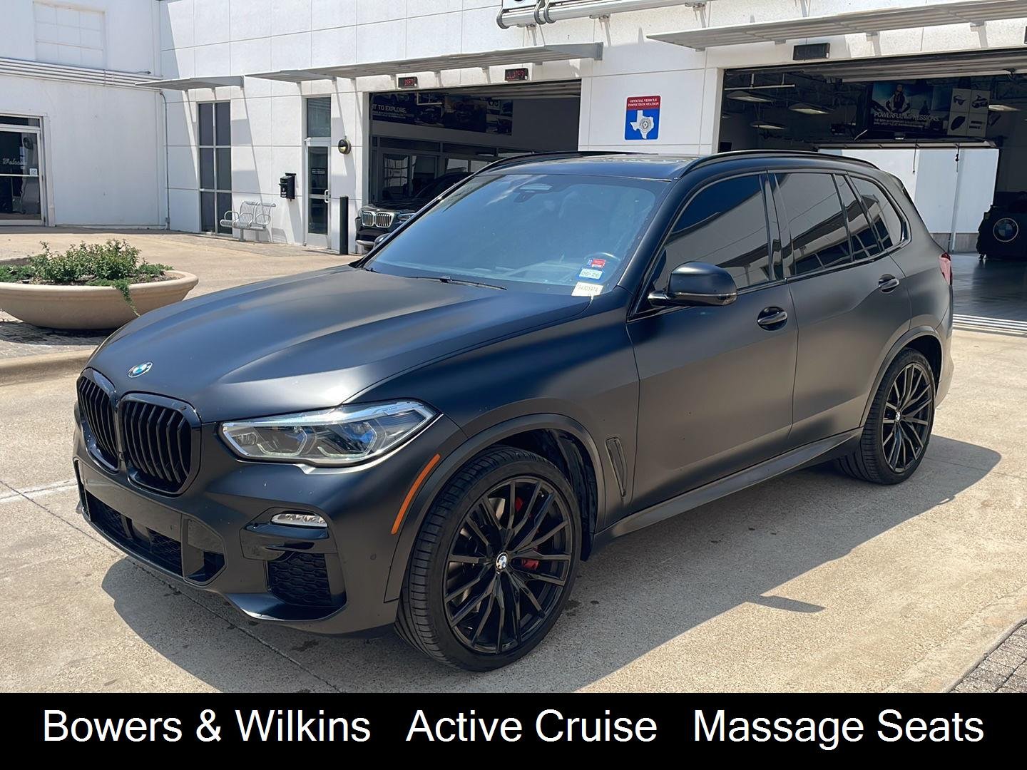 2021 BMW X5 M50i's photo