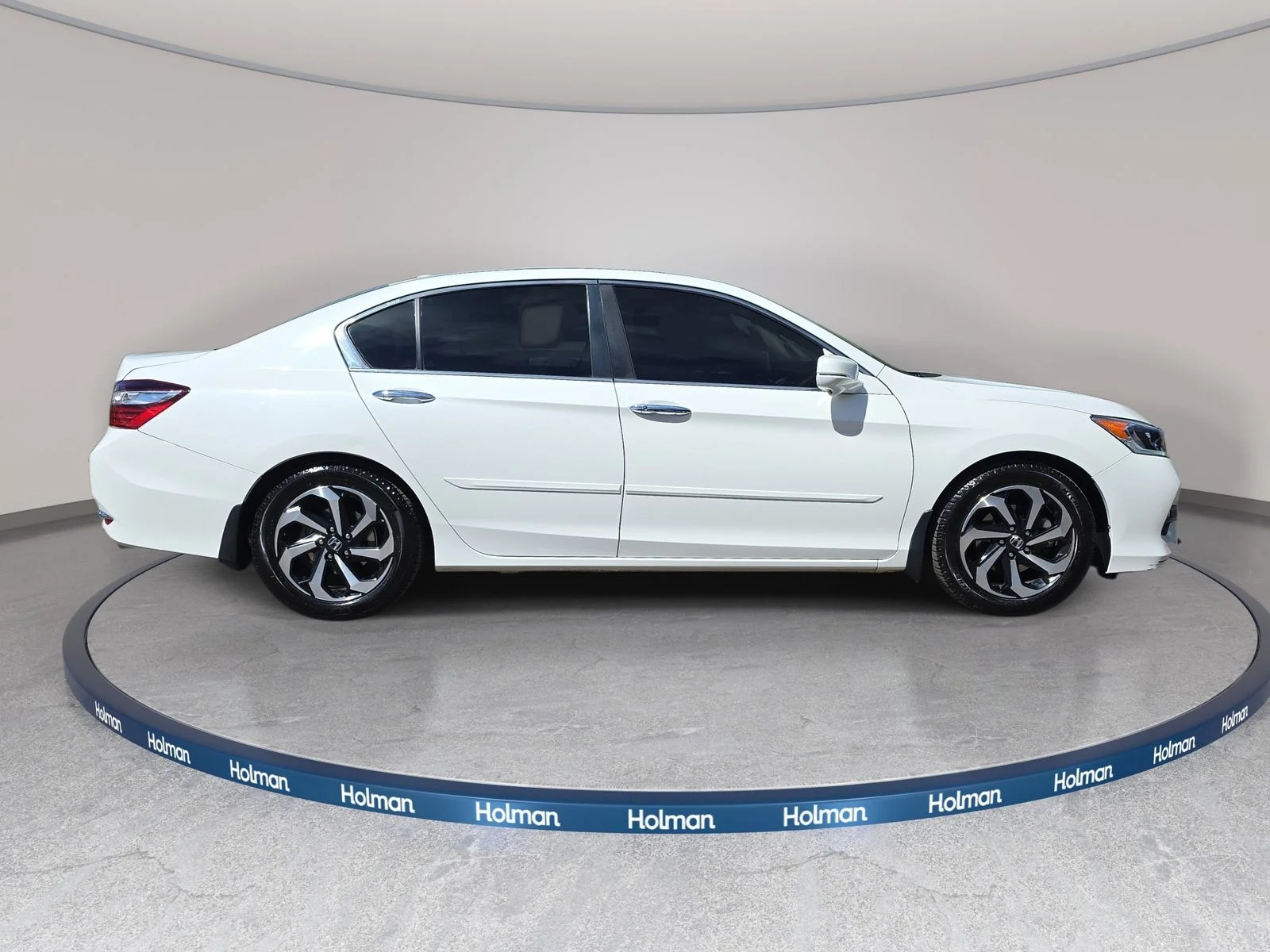 Used 2016  Honda EX-L image 5