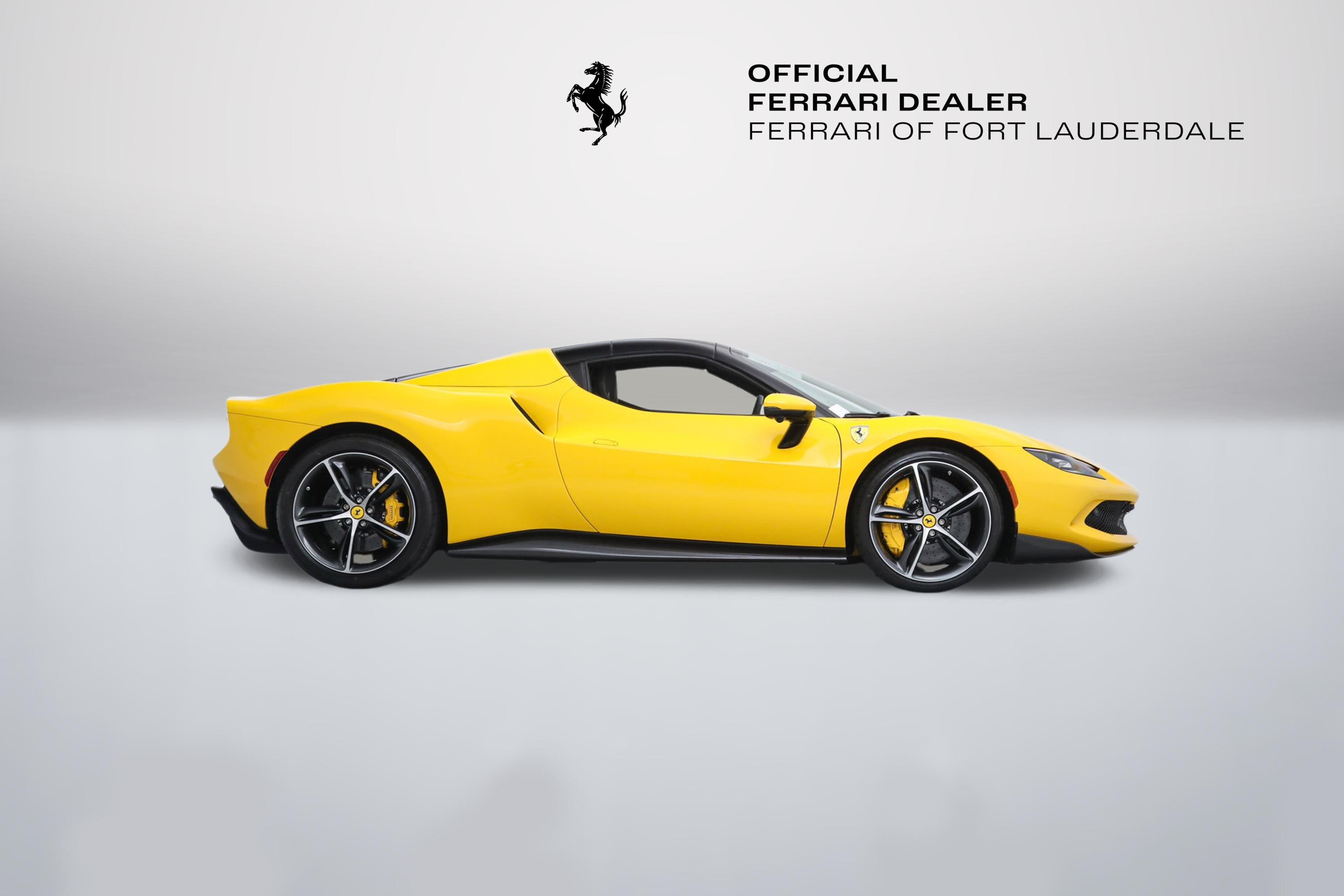 Used 2024 Giallo Modena Ferrari  image 11