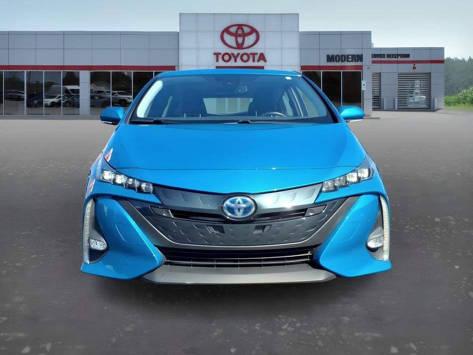 Used 2017 Blue Magnetism Toyota Advanced image 9