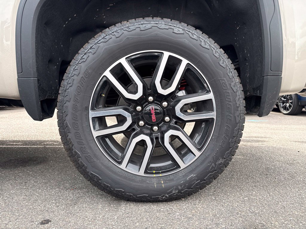2026 GMC Sierra 1500 AT4 - Photo 8