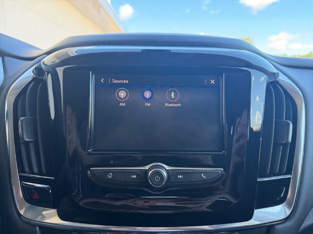 Used 2020 Gray Chevrolet LS image 19