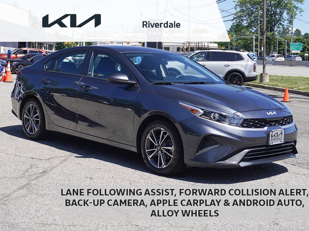 2023 Kia Forte LXS AT's photo