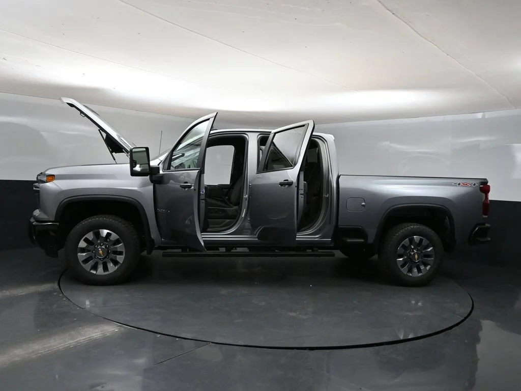 New 2026 Sterling Gray Metallic Chevrolet Custom image 39