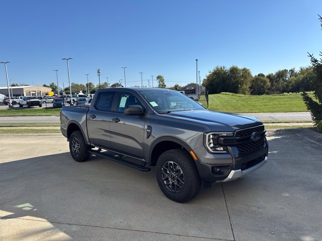 New 2026 Carbonized Gray Metallic Ford XLT image 31