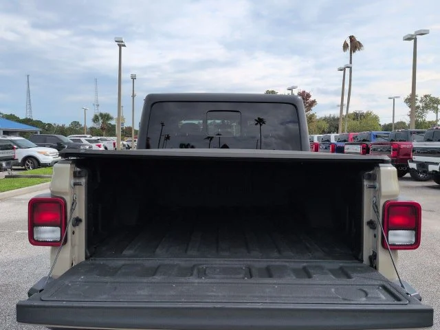 Used 2020 Gobi Clearcoat Jeep Sport image 13