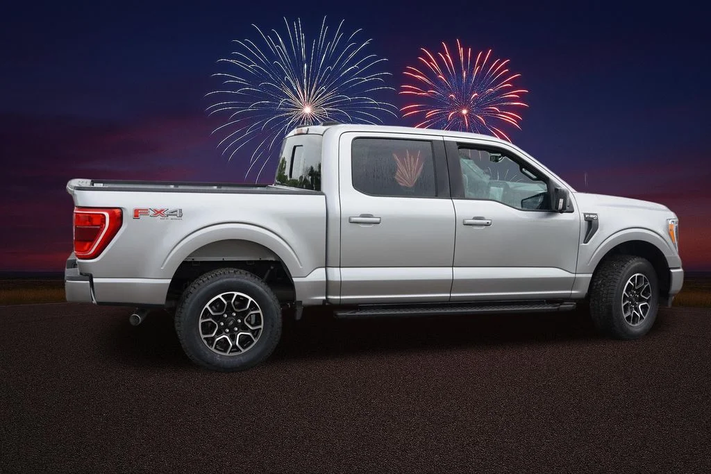 Certified Used 2023 Iconic Silver Metallic Ford XLT image 4