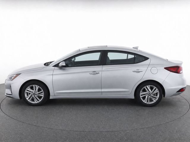Used 2019 Silver Hyundai Value Edition image 5