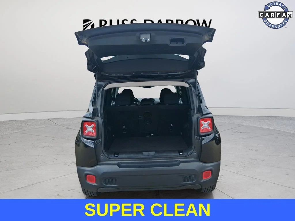 Used 2022 Black Jeep Latitude image 30