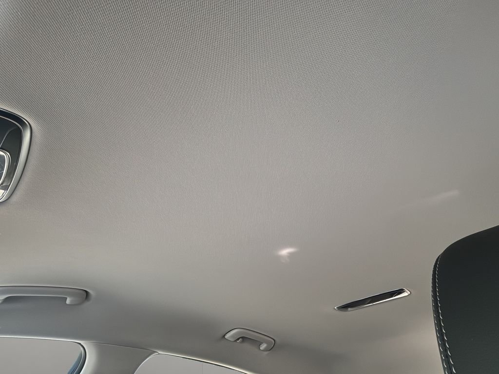 2026 GENESIS GV70 - Photo 32