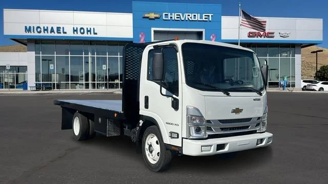 2025 Chevrolet Low Cab Forward's photo