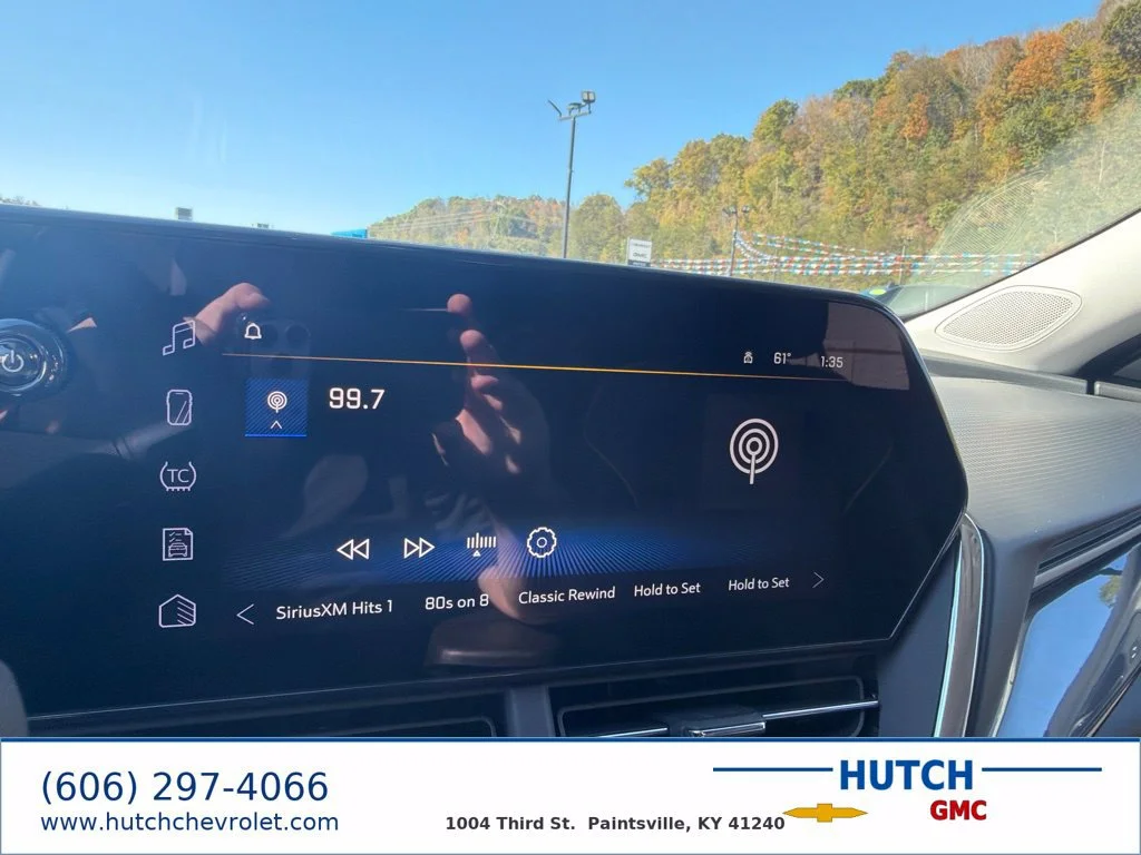 New 2026 Mosaic Black Metallic Chevrolet ACTIV image 40