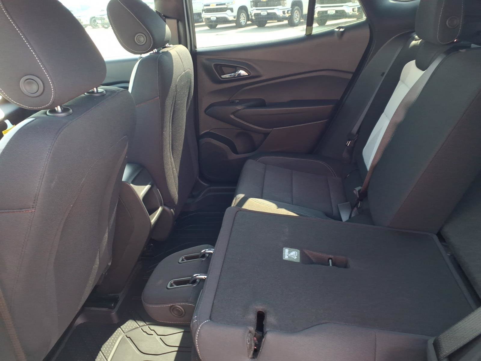 2026 Chevrolet Trax RS - Photo 16