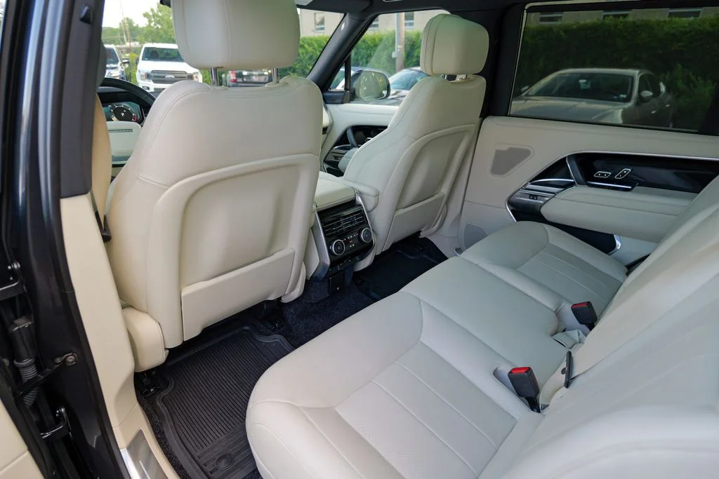 Used 2025 Gray Land Rover SE image 26